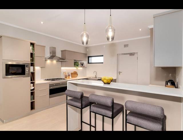 3 BEDROOM APARTMENT FOR SALE IN MORNINGSIDE